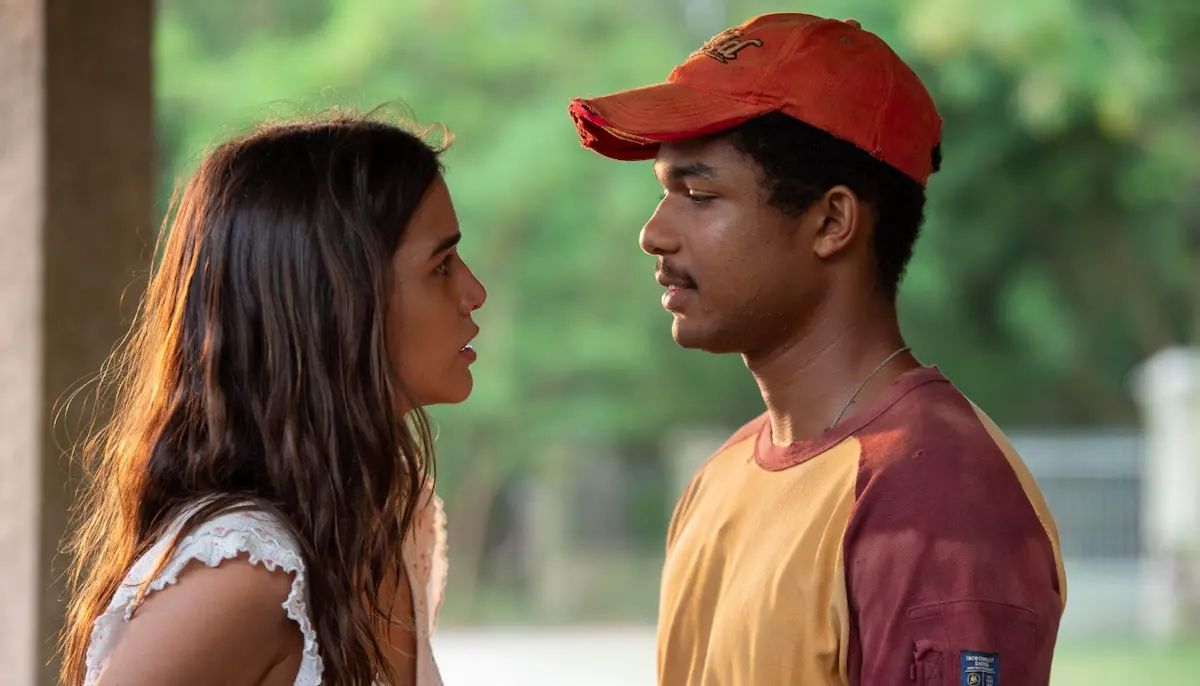 Mariana e João Pedro cara a cara em Renascer.