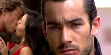 Mariano flagra Arthur e Teresa aos beijos pela primeira vez e fica arrasado