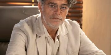 Conheça Quintino, personagem de Eduardo Moscovis em No Rancho Fundo