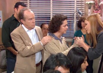 Aída revela para Regina e Armando que Teresa é uma farsante que tem vergonha de suas origens