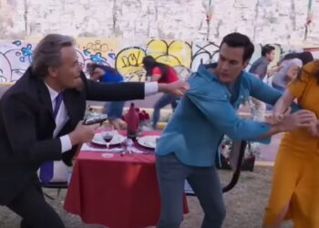 Final de Minha Fortuna é te Amar: Adriano invade jantar romântico de Vicente e Natália armado para acerto de contas