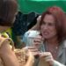 Marion vende bijuterias na praia de Copacabana