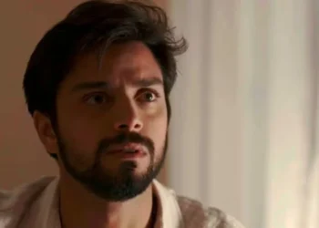 José Venâncio, personagem de Rodrigo Simas, em cena de Renascer.