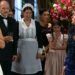 Agnes discute com Serena em festa