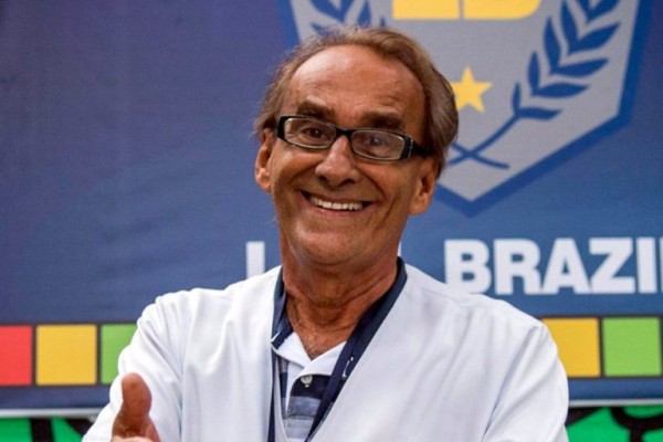 Davi Pinheiro sorrindo