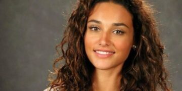 Débora Nascimento estará em Garota do Momento