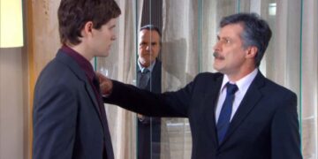 Otto humilha Elano, e Sarmento vê tudo