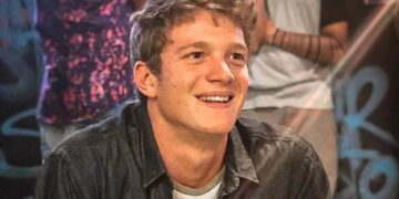 Pedro Novaes sorridente