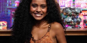 Duda Santos sorrindo