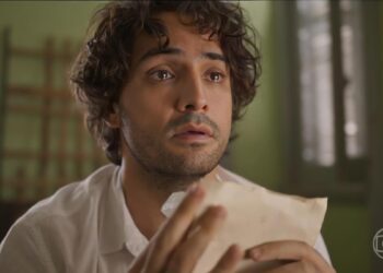 Artur chorando