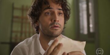 Artur chorando