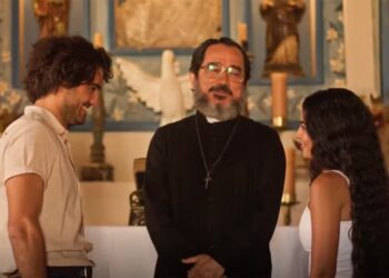 Artur e Quinota agendam data do casamento com o padre Zezo