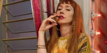Dona Patroa, vestida de Jacutinga, em Renascer.