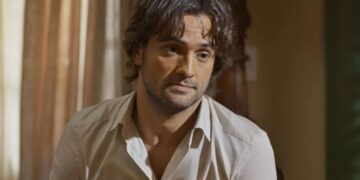 Artur (Túlio Starling)