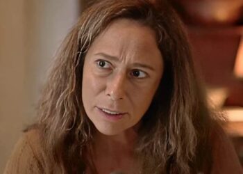 Zefa descobre que Zé Beltino vai se casar com Blandina, se desespera e toma atitude