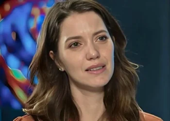 Vênus tem reencontro emocionante com Frida, despenca de tanto chorar e ouve palavras confortantes: “não queria me emocionar”