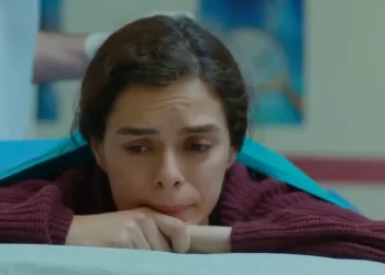 Força de Mulher: Bahar descobre que precisa de transplante de medula e médica faz alerta doloroso: “risco de vida”