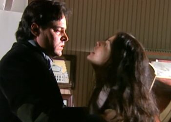 Julian discute com espírito apossado em Alexandra