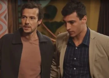 Em reviravolta, Luca e Murilo descobrem que foram enganados por Jéssica e decidem perdoar um ao outro: “não vale a pena”