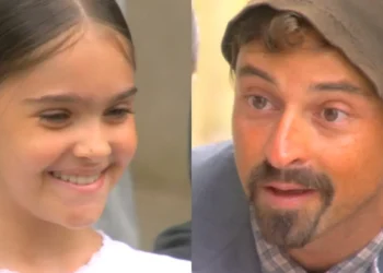 Resumo Alma Gêmea: Crispim adota Ritinha, leva a nova filha e Kátia para casa, e eles formam uma família feliz: “Sou pai d’ocê”