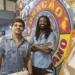 Adanilo e Fabrício Boliveira posam para foto nos bastidores de novelaAdanilo e Fabrício Boliveira posam para foto nos bastidores de novela