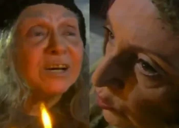 Débora faz pedido a curandeira