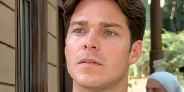 Erik Marmo como Hélio em Alma Gêmea (Foto: Reprodução/TV Globo)