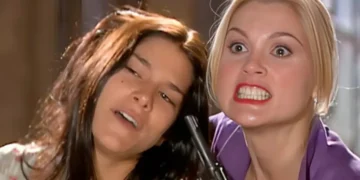 Serena (Priscila Fantin) e Cristina (Flávia Alessandra) em Alma Gêmea (Foto: Reprodução/TV Globo)