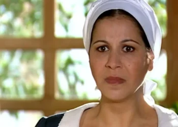 Carla Daniel como Zulmira em Alma Gêmea (Foto: Reprodução/TV Globo)