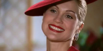 Cristina sorrindo