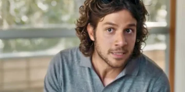 Chay Suede interpreta Mavi em Mania de Você (Foto: Reprodução/TV Globo)