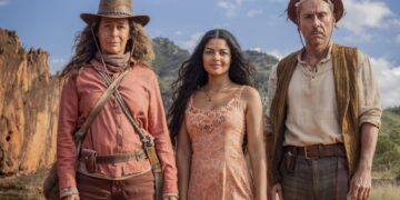 Andrea Beltrão (Zefa Leonel), Larissa Bocchino (Quinota) e Alexandre Nero (Tico Leonel) em No Rancho Fundo (Foto: Fábio Rocha/TV Globo)