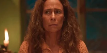 Zefa Leonel (Andrea Beltrão) em No Rancho Fundo (Foto: Reprodução/TV Globo)