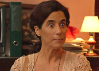 Tia Salete vai embora para a cidade grande