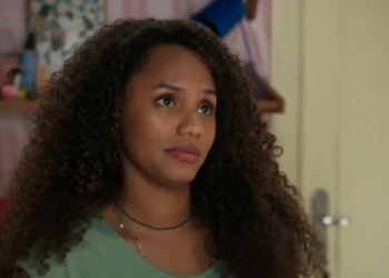 Jéssica Ellen (Madalena) em Volta por Cima (Foto: Reprodução/TV Globo)