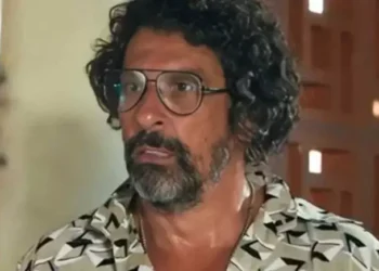 Osmar (Milhem Cortaz) assustado
