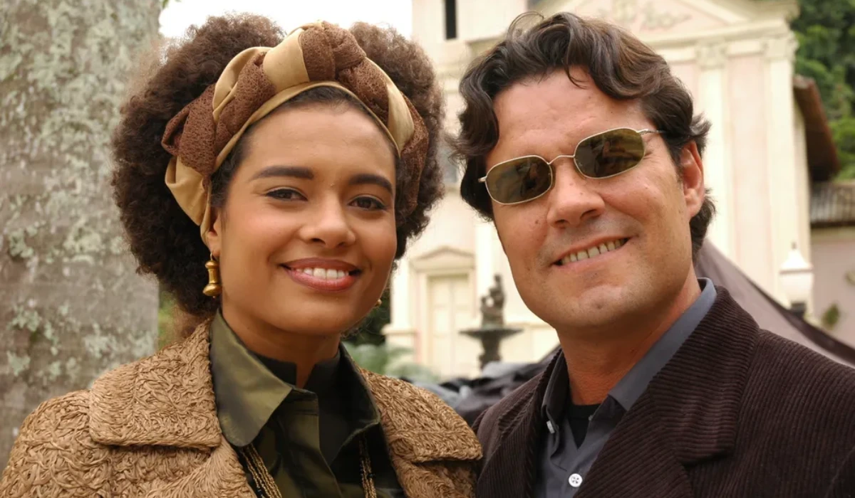 Aisha Jambo (Sabina) e Felipe Camargo (Julian) em Alma Gêmea (Foto: Kiko Cabral/TV Globo)