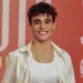 Guto vai se descobrir homossexual