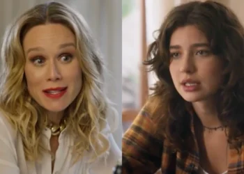 Ísis (Mariana Ximenes) e Michele (Alanis Guillen) em Mania de Você (Foto: Reprodução/TV Globo)