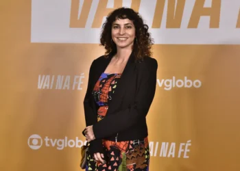 Rosane Svartman será a autora de Dona de Mim