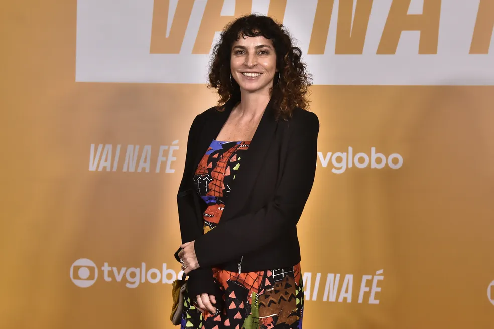 Rosane Svartman será a autora de Dona de Mim