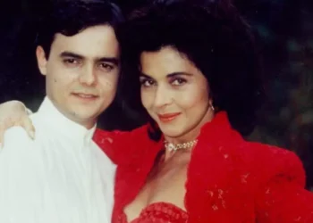 Cássio Gabus Mendes (Ricardo) e Betty Faria (Tieta) em Tieta (Foto: Divulgação/TV Globo)