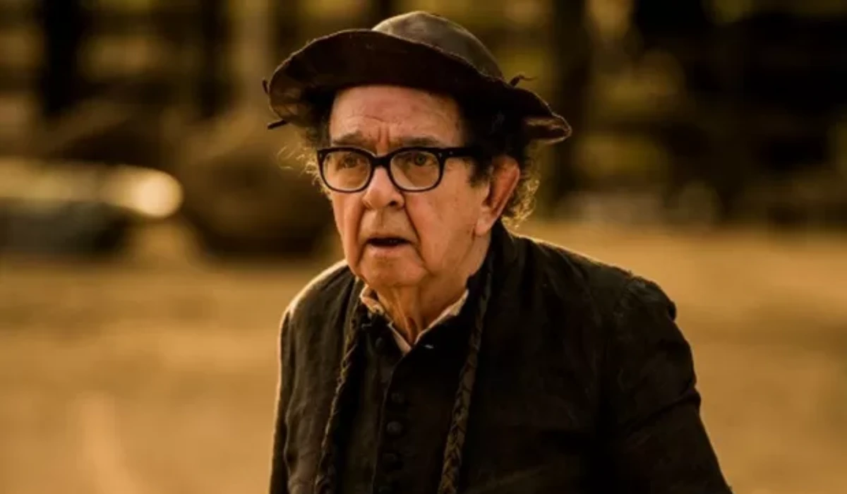 Umberto Magnani como padre Romão em Velho Chico (Foto: Caiuá Franco/TV Globo)