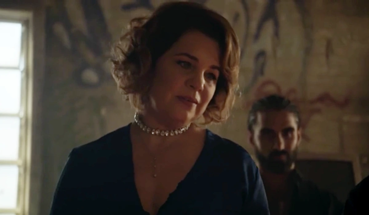 Violeta (Isabel Teixeira) em cena de Volta por Cima (Foto: Reprodução/TV Globo)