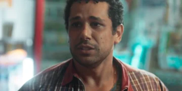 Chico (Amaury Lorenzo) em Volta por Cima (Foto: Reprodução/TV Globo)