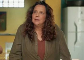 Ana Beatriz Nogueira em Mania de Você (Foto: Reprodução/TV Globo)