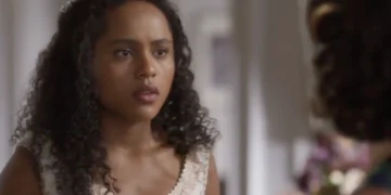 Beatriz (Duda Santos) em Garota do Momento (Foto: Reprodução/TV Globo)