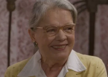 Arlete sorrindo