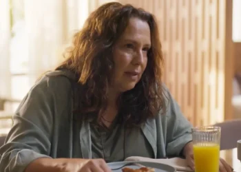 Ana Beatriz Nogueira (Moema) em Mania de Você (Foto: Reprodução/TV Globo)