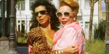 Betty Faria (Tieta) e Rogéria ( Ninete Burtini/Valdemar Pinto) (Foto: Divulgação/TV Globo)